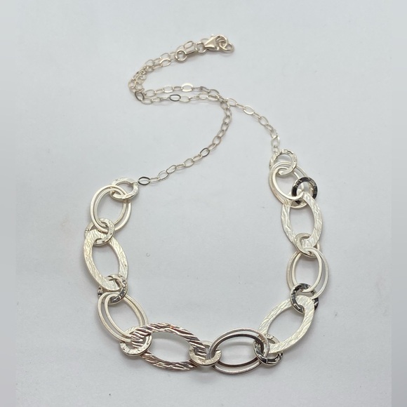 Vtg Sterling Silver Woodgrain Design Connected Hoops Circles Chain Necklace 18” - Picture 3 of 10